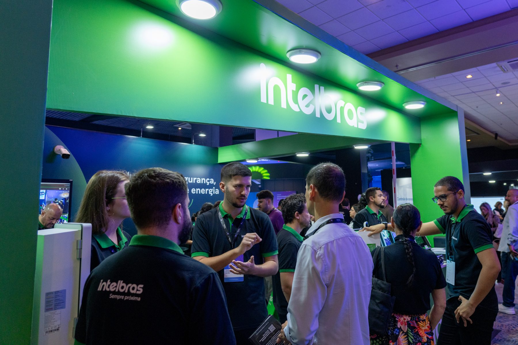 Estande da Intelbras no Porter Summit 2025
