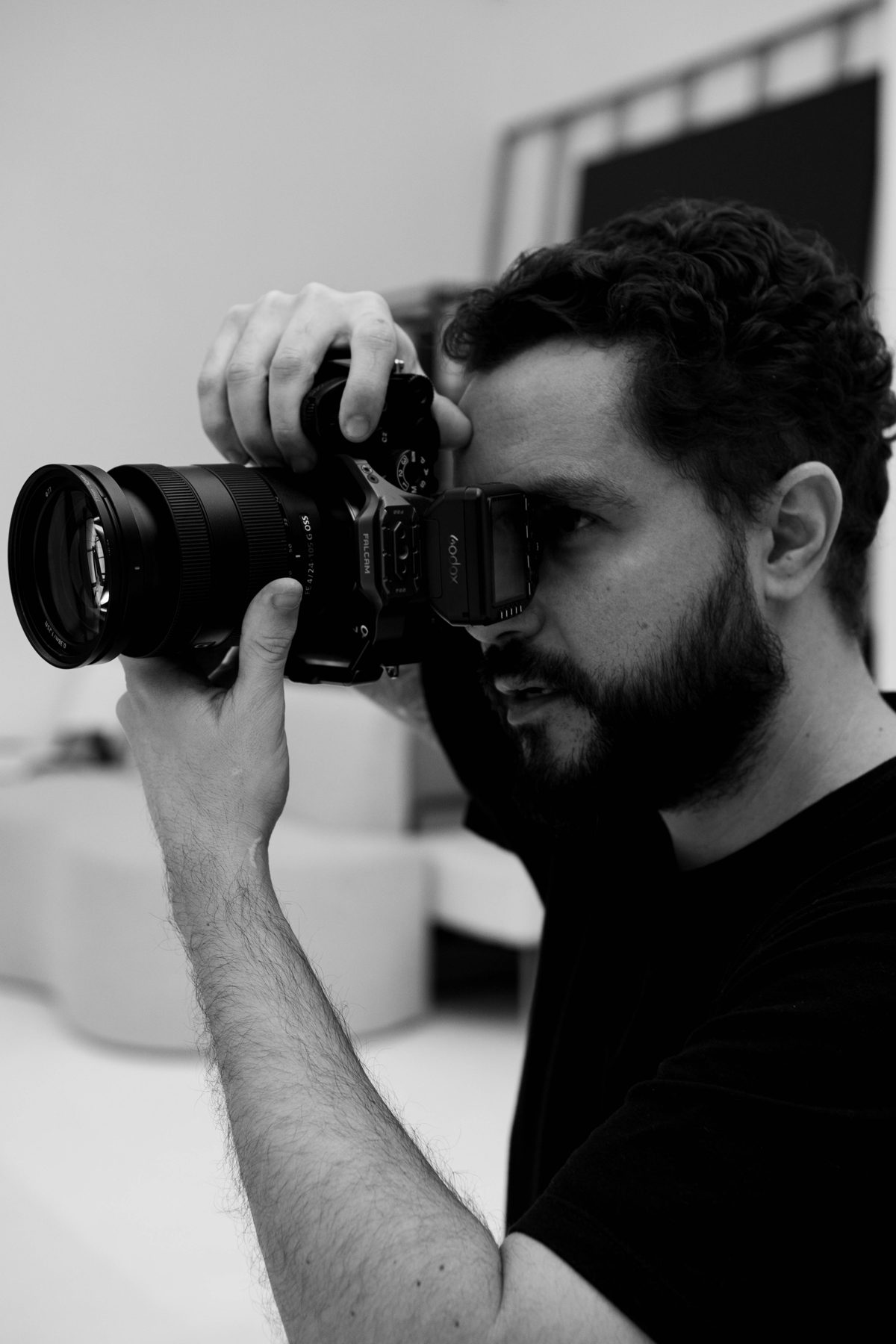 Fotógrafo em ação no estúdio